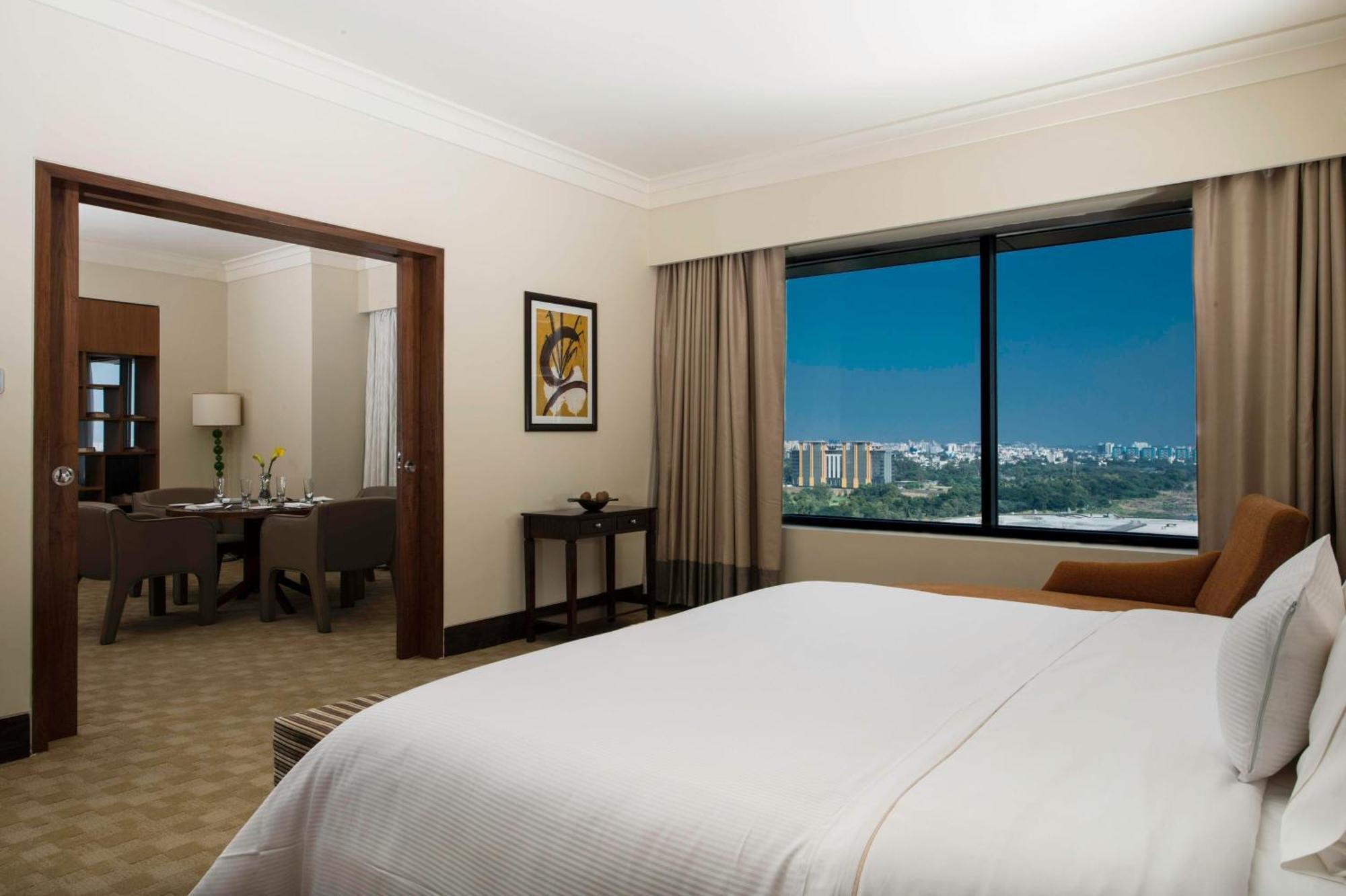The Westin Pune Koregaon Park Екстер'єр фото