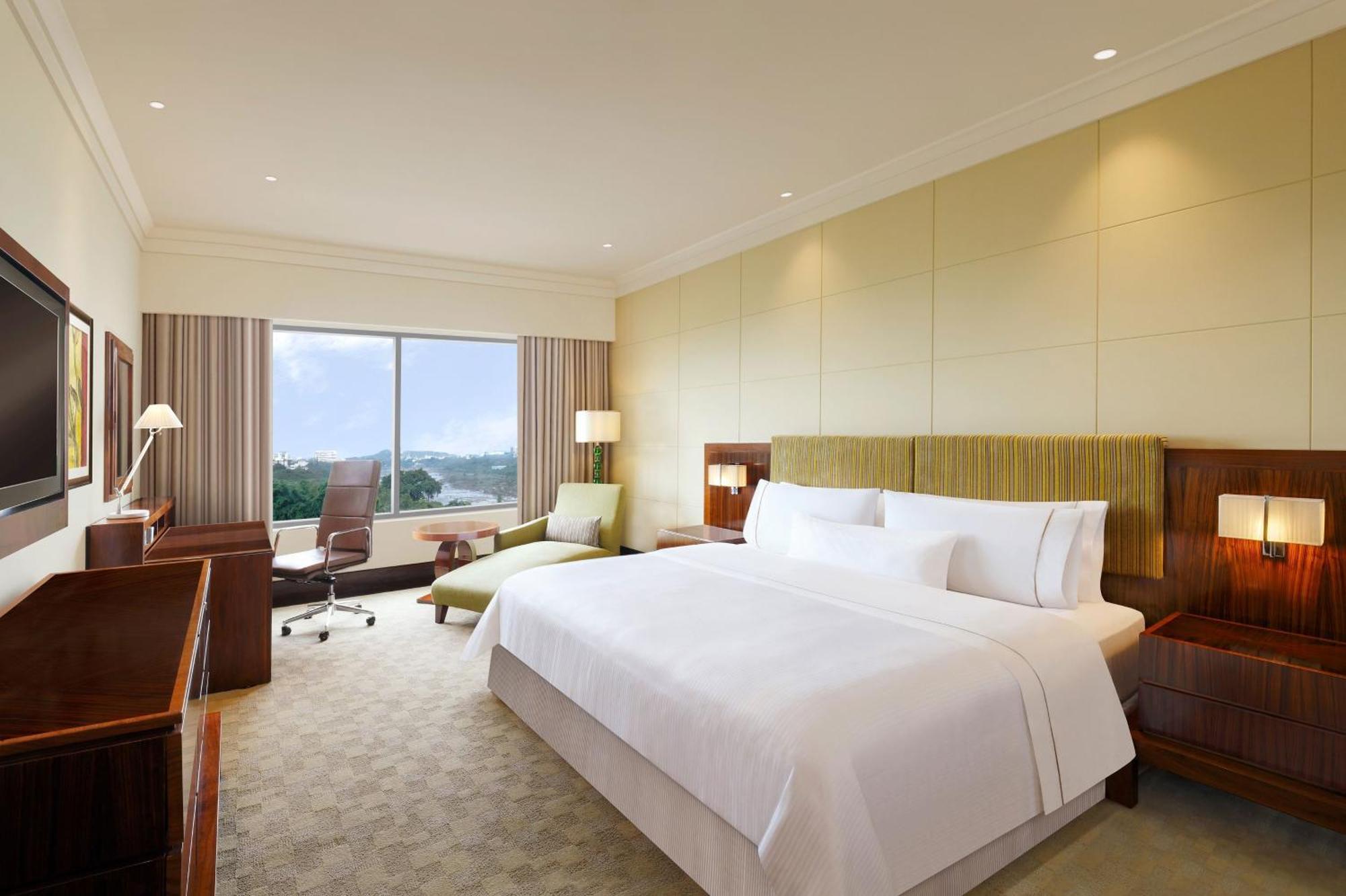 The Westin Pune Koregaon Park Екстер'єр фото
