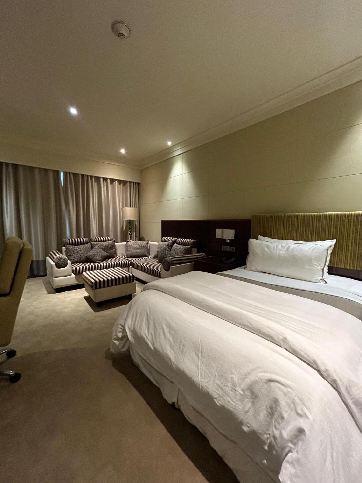 The Westin Pune Koregaon Park Екстер'єр фото